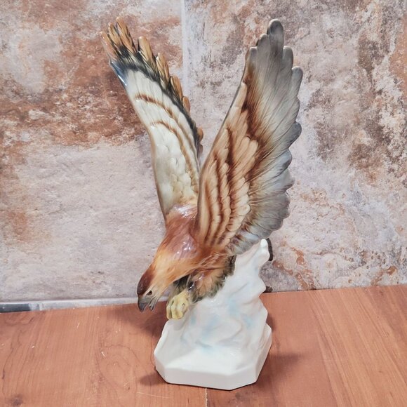 Vintage Eagle on Hunt Sculpture Porcelain Eagle Figurine Marked 2101 Germany - Picture 1 of 15